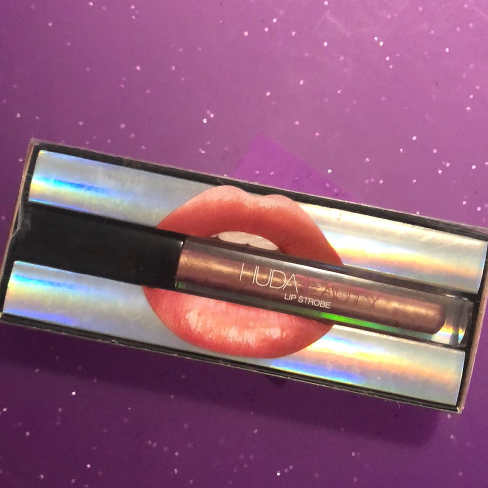 Huda Beauty Lip strobe in Angelic